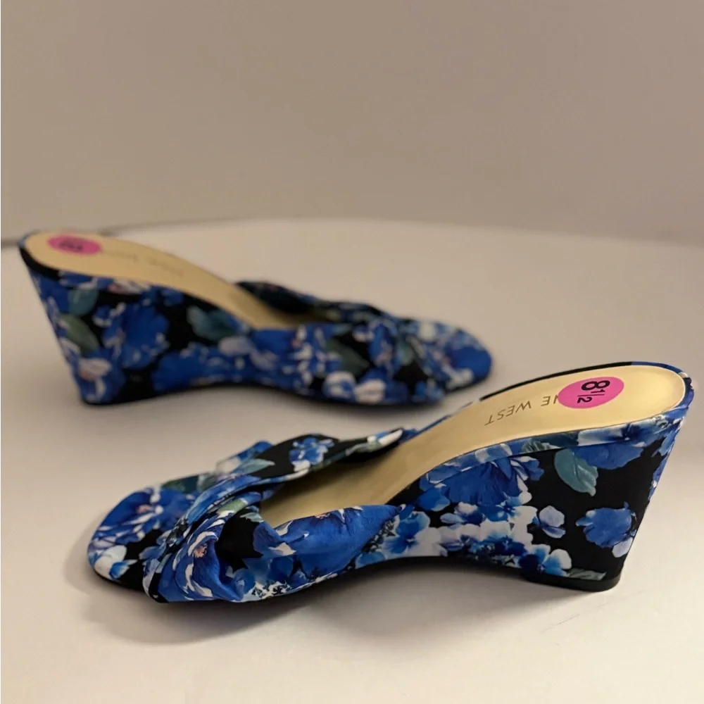 Nine West Nudia Blue Floral Wedge Sandals Women’s 8.5